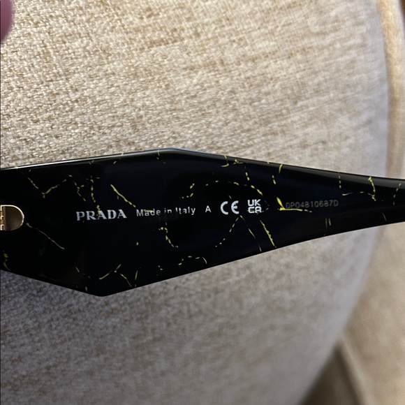 Prada Symbole Sunglasses PRICE FIRM - Picture 8 of 9